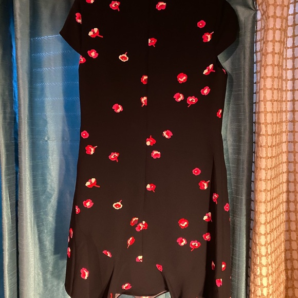 Kate Spade Dress Color: Black with pink flowers Size: 6 - Picture 5 of 5